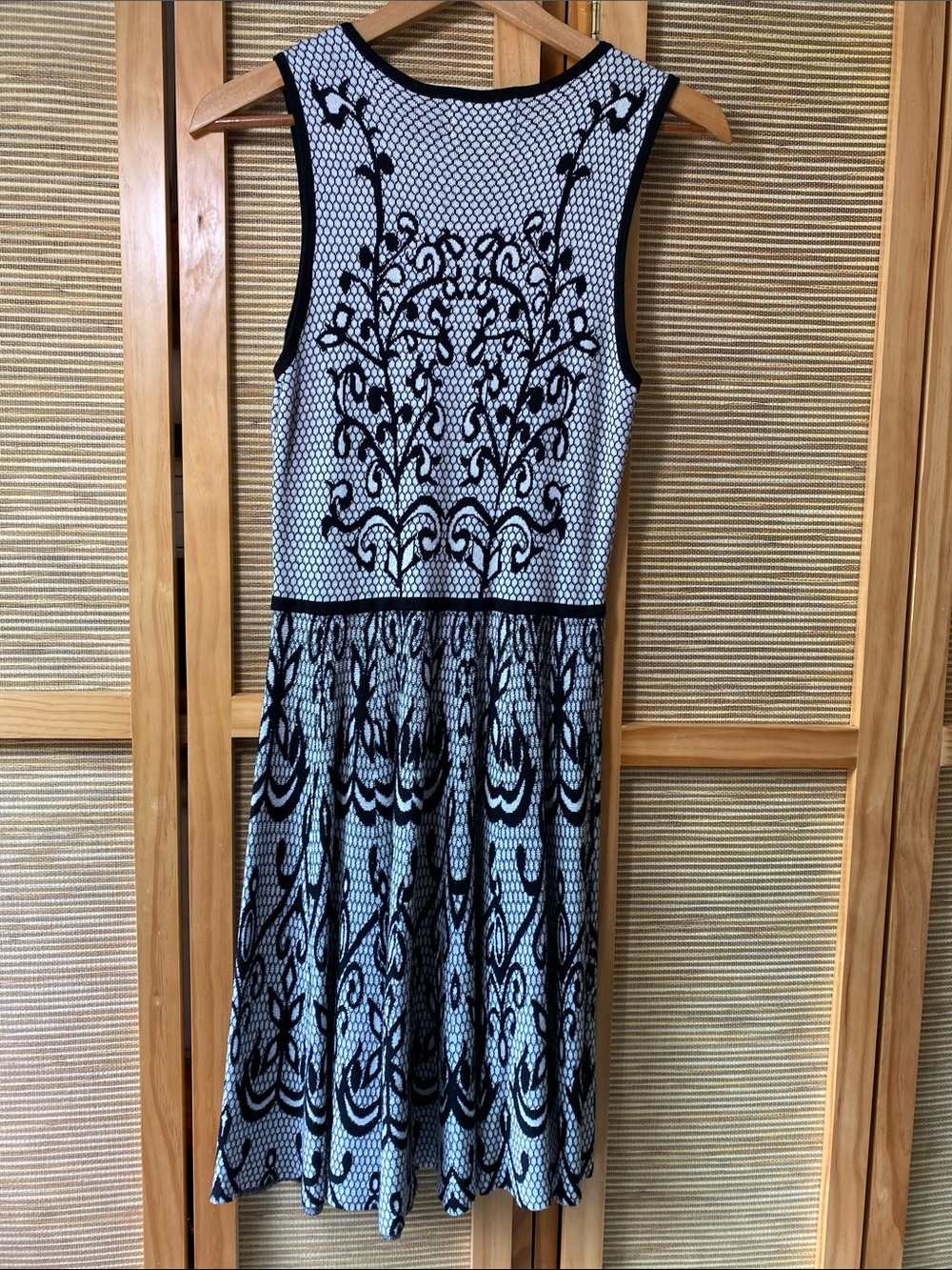 Cynthia Rowley Smashing Black & White Knit Dress Sz L - Picture 5 of 6
